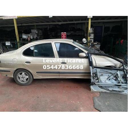 Megane 1 Çıkma Torpido Göğüs Demiri